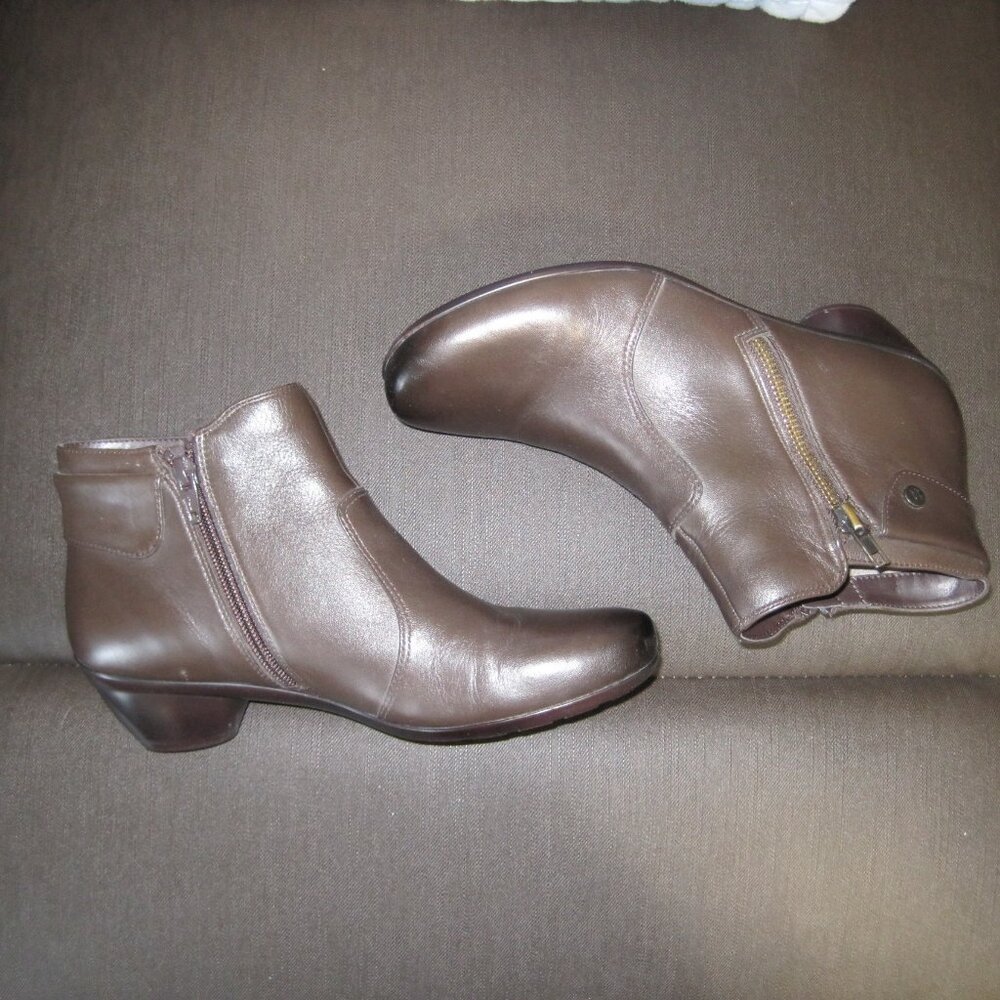 NATURALIZER Haley Ankle Bootie sz 7.5 women's - Picture 3 of 16